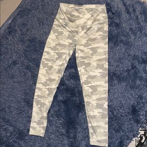 Camo leggings